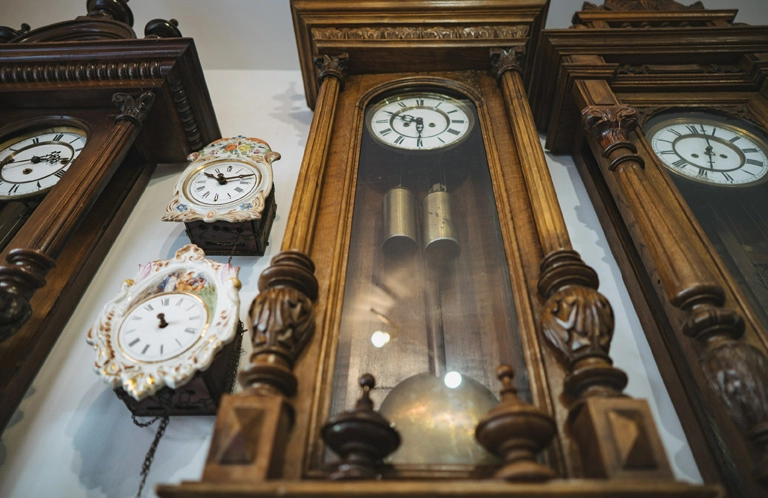 stare zegary stojące